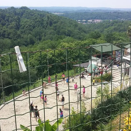 Πανσιόν La Casa De Riki *