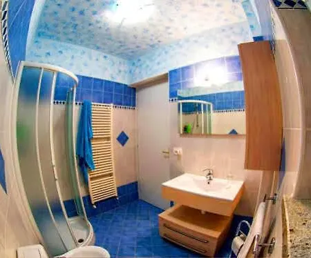 Πανσιόν La Casa De Riki